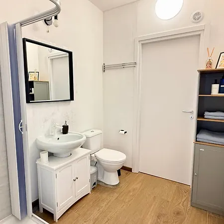 Casa Buda 2br Apartment-lakes Malpensa Mxp 24h Check-in Parking Lejlighed *